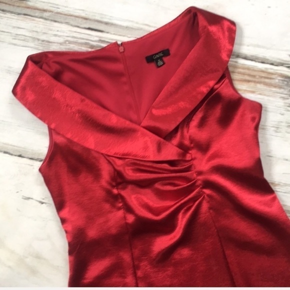 GNW Dress Christmas Red Shine Sheath Sleeveless Ruched 10 - Picture 4 of 8